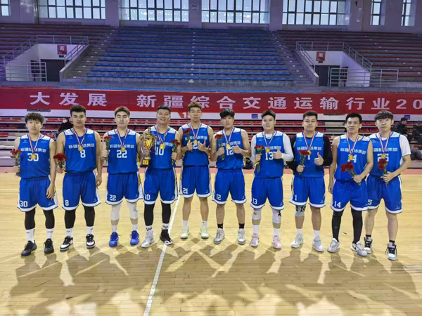 奋勇拼搏展风采