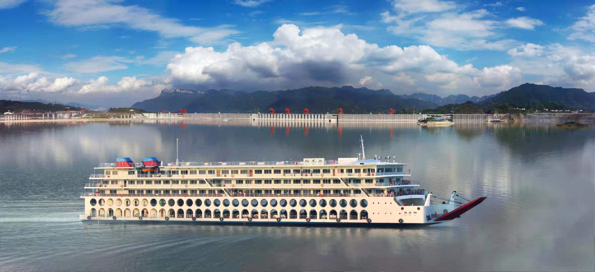 新高湖.jpg